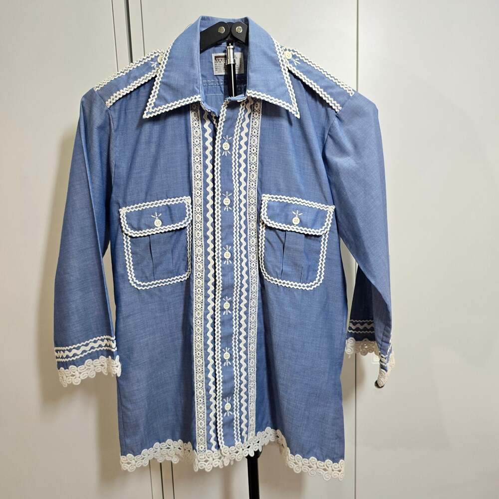 Vintage 1970s Montgomery Ward Chambray Western Shirt Ric Rac Lace Trim Size S